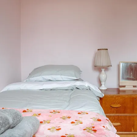 Family Getaway At Working Farm Church Fenton