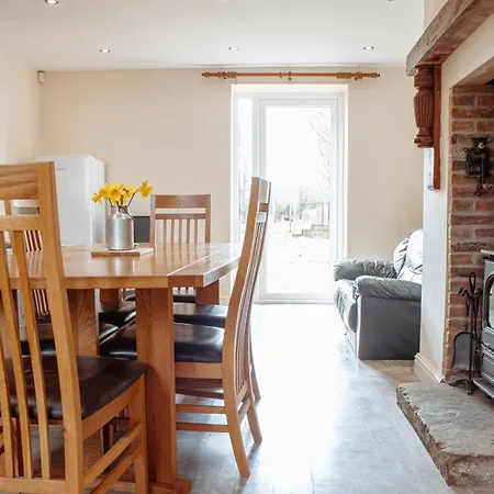 펜션 Family Getaway At Working Farm Church Fenton