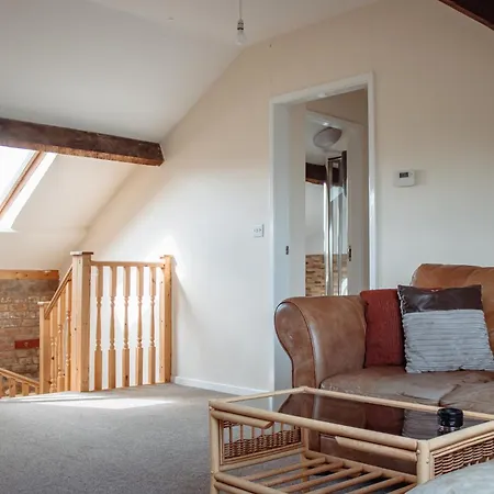 Family Getaway At Working Farm Church Fenton